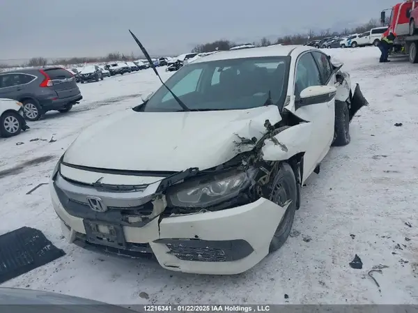 2HGFC2E52JH000792 2018 HONDA CIVIC - Image 2