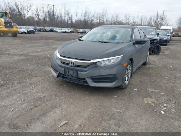 2HGFC2E57JH043816 2018 HONDA CIVIC - Image 2
