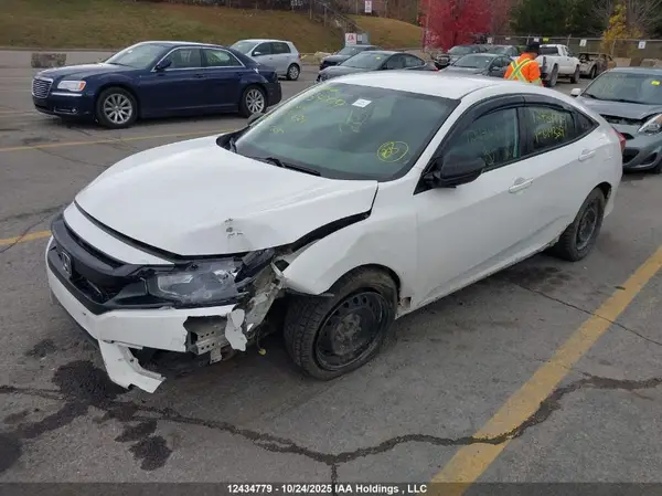 2HGFC2E58JH019329 2018 HONDA CIVIC - Image 2