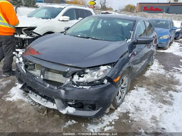 2HGFC2E59JH010445 2018 HONDA CIVIC - Image 2
