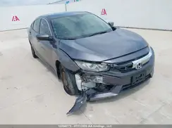 2HGFC2E59JH040531 2018 HONDA CIVIC