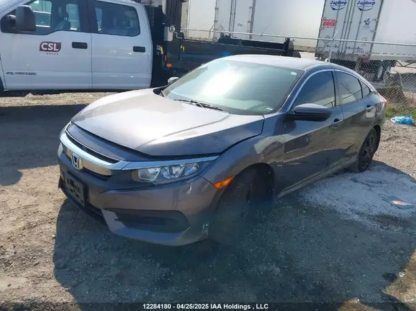 2HGFC2E59JH040531 2018 HONDA CIVIC - Image 2