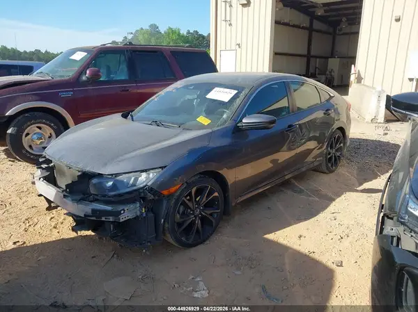2HGFC2E82KH588690 2019 HONDA CIVIC - Image 2