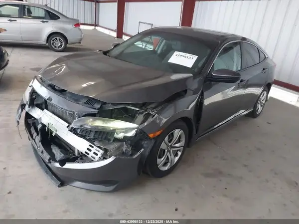 2HGFC2F50HH517811 2017 HONDA CIVIC - Image 2