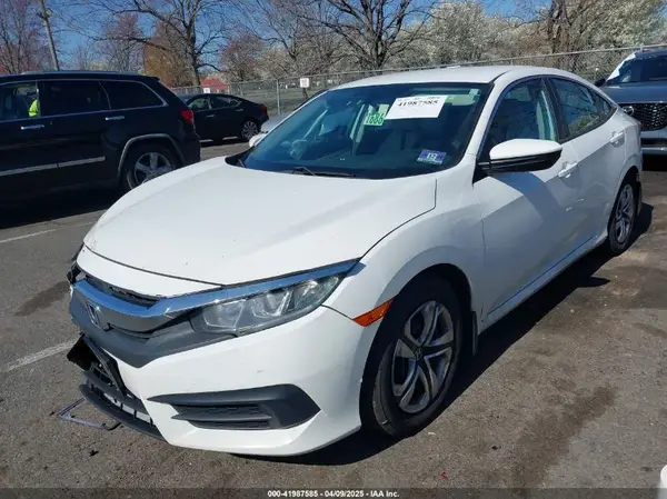 2HGFC2F50JH519161 2018 HONDA CIVIC - Image 2