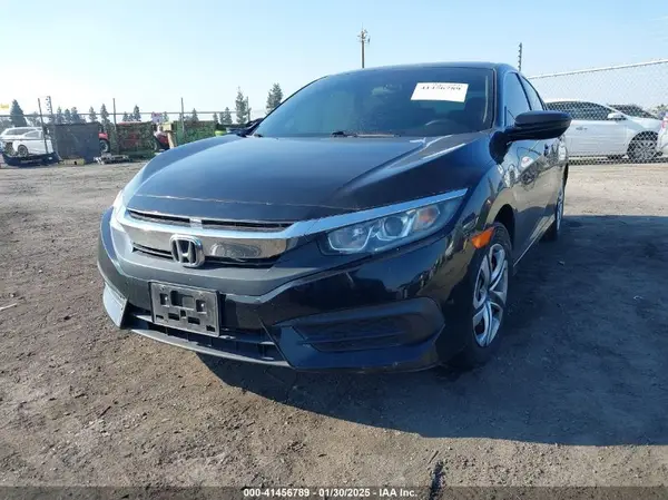 2HGFC2F50JH521573 2018 HONDA CIVIC - Image 2