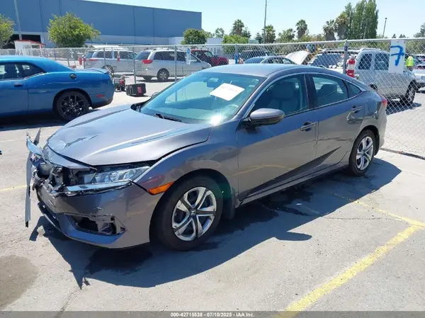 2HGFC2F50JH524747 2018 HONDA CIVIC - Image 2