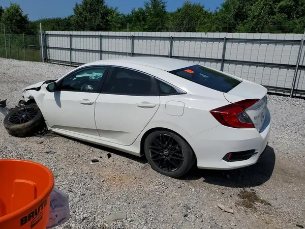 2HGFC2F50JH531052 2018 HONDA CIVIC - Image 2
