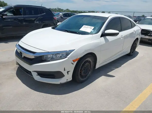 2HGFC2F50JH532993 2018 HONDA CIVIC - Image 2