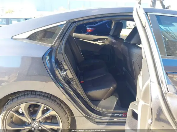 2HGFC2F50JH533318 2018 HONDA CIVIC - Image 8