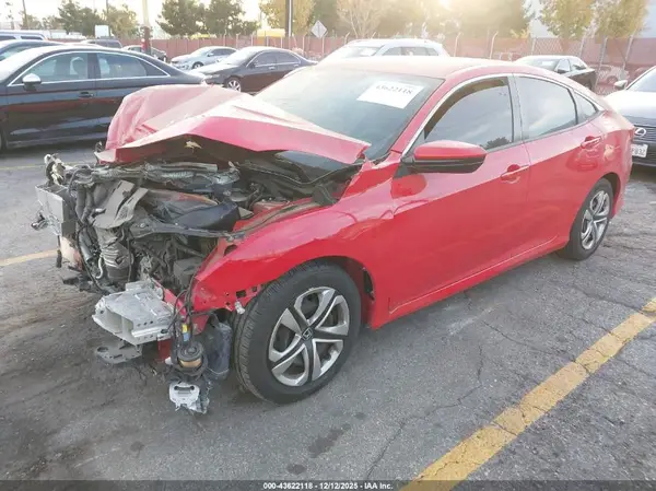 2HGFC2F50JH549602 2018 HONDA CIVIC - Image 2