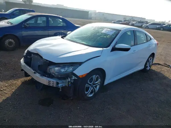 2HGFC2F50JH555450 2018 HONDA CIVIC - Image 2