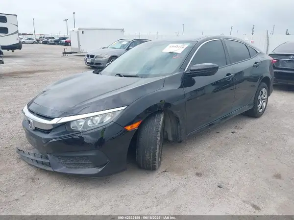 2HGFC2F50JH558719 2018 HONDA CIVIC - Image 2