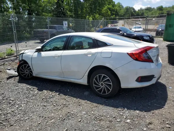 2HGFC2F50JH562950 2018 HONDA CIVIC - Image 2