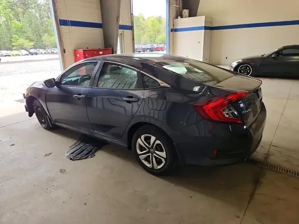 2HGFC2F50JH569784 2018 HONDA CIVIC - Image 2