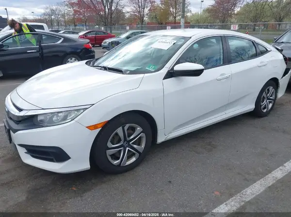 2HGFC2F50JH576511 2018 HONDA CIVIC - Image 2