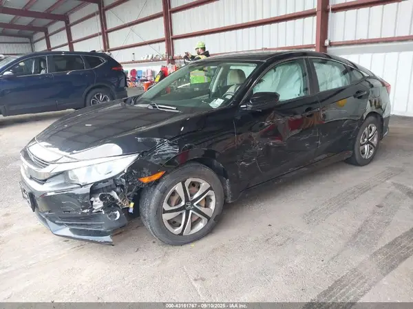 2HGFC2F50JH583474 2018 HONDA CIVIC - Image 2