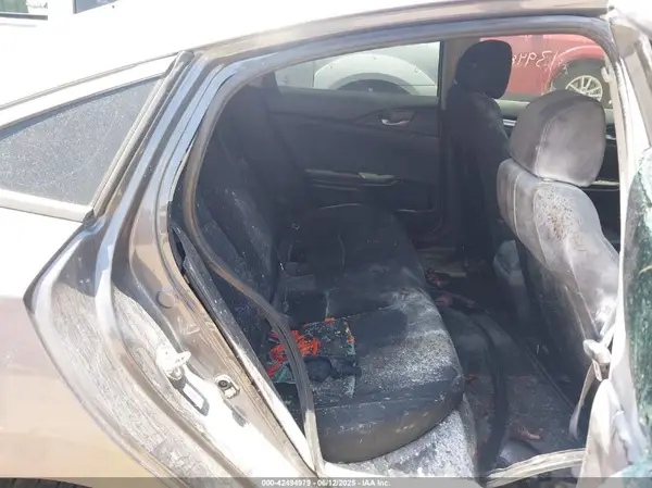 2HGFC2F50JH584642 2018 HONDA CIVIC - Image 8
