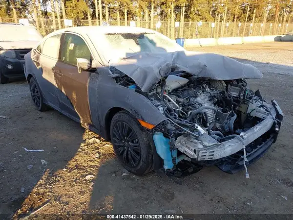 2HGFC2F50JH586858 2018 HONDA CIVIC - Image 1