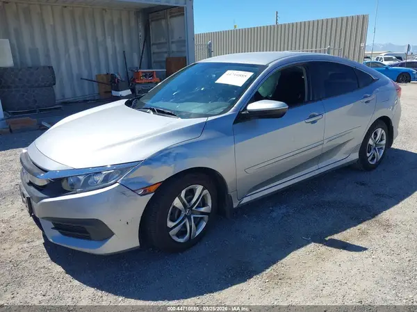 2HGFC2F50JH590182 2018 HONDA CIVIC - Image 2