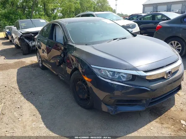 2HGFC2F50JH597861 2018 HONDA CIVIC - Image 1