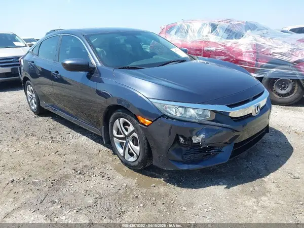 2HGFC2F50JH597875 2018 HONDA CIVIC - Image 1