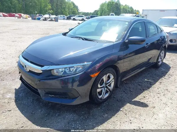 2HGFC2F50JH597875 2018 HONDA CIVIC - Image 2