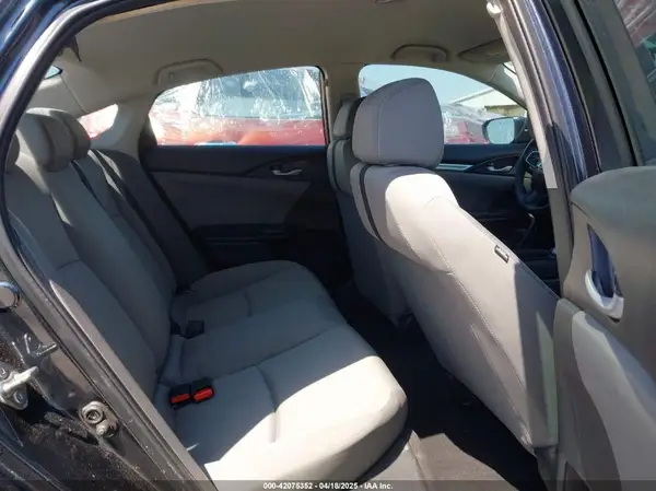 2HGFC2F50JH597875 2018 HONDA CIVIC - Image 8
