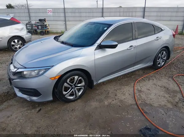 2HGFC2F50JH602850 2018 HONDA CIVIC - Image 2