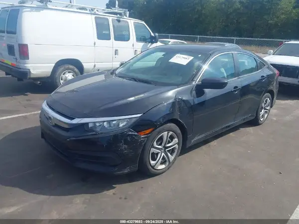 2HGFC2F50JH608213 2018 HONDA CIVIC - Image 2