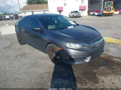 2HGFC2F51HH569352 2017 HONDA CIVIC