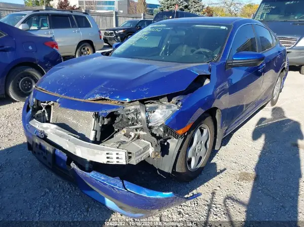 2HGFC2F51JH013452 2018 HONDA CIVIC - Image 2