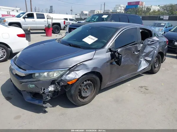 2HGFC2F51JH501770 2018 HONDA CIVIC - Image 2