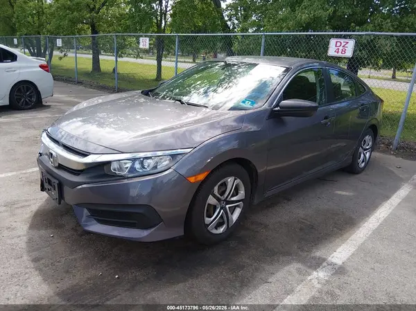 2HGFC2F51JH501798 2018 HONDA CIVIC - Image 2