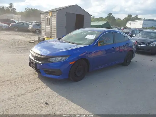 2HGFC2F51JH512588 2018 HONDA CIVIC - Image 2