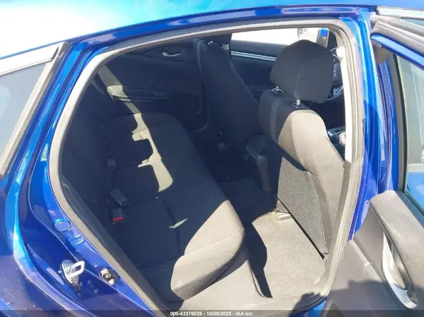 2HGFC2F51JH517418 2018 HONDA CIVIC - Image 8