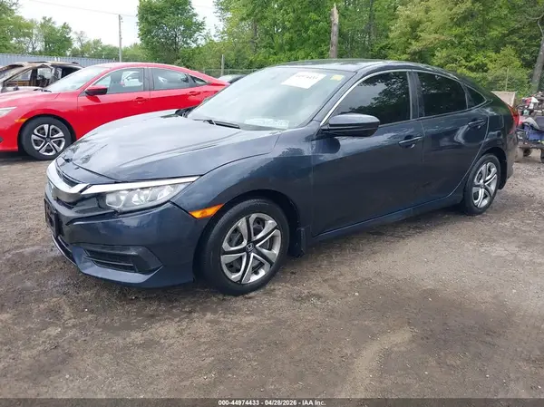2HGFC2F51JH524157 2018 HONDA CIVIC - Image 2