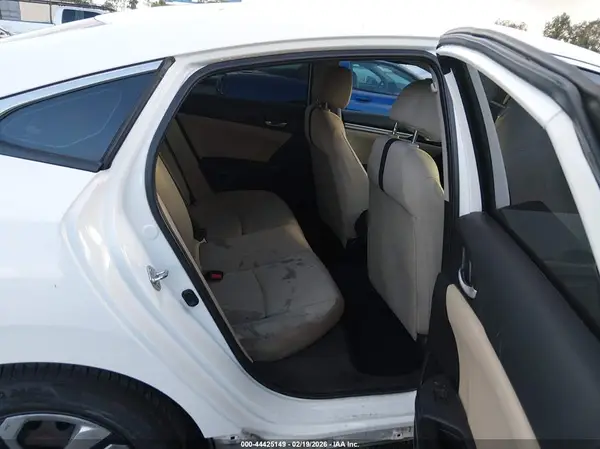 2HGFC2F51JH526958 2018 HONDA CIVIC - Image 8