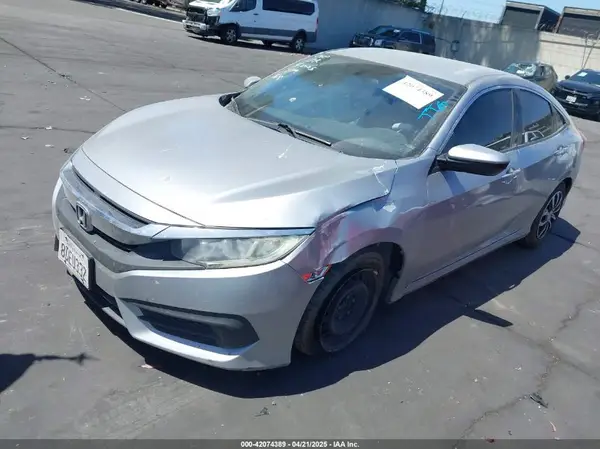 2HGFC2F51JH534400 2018 HONDA CIVIC - Image 2