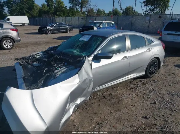 2HGFC2F51JH537510 2018 HONDA CIVIC - Image 2