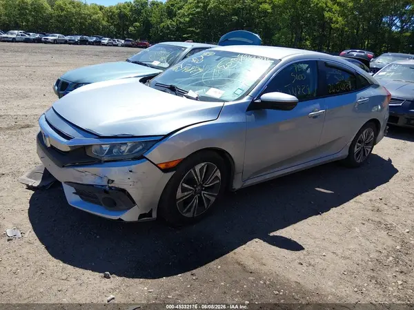 2HGFC2F51JH540083 2018 HONDA CIVIC - Image 2