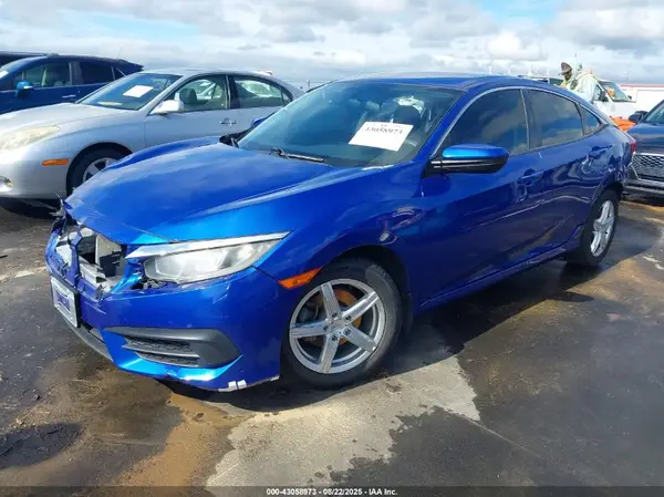 2HGFC2F51JH547308 2018 HONDA CIVIC - Image 2