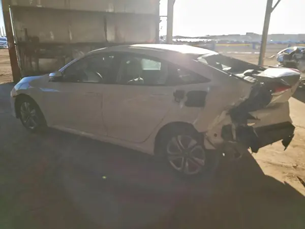 2HGFC2F51JH553108 2018 HONDA CIVIC - Image 2