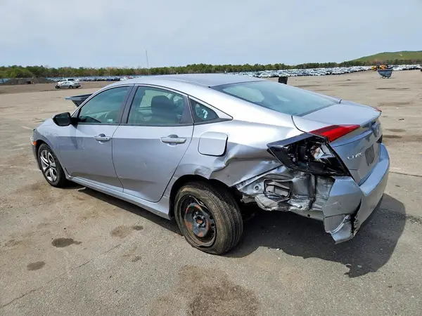 2HGFC2F51JH553755 2018 HONDA CIVIC - Image 2