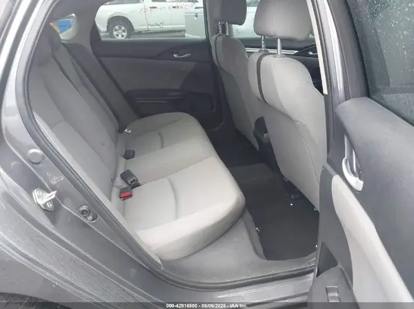 2HGFC2F51JH556056 2018 HONDA CIVIC - Image 8