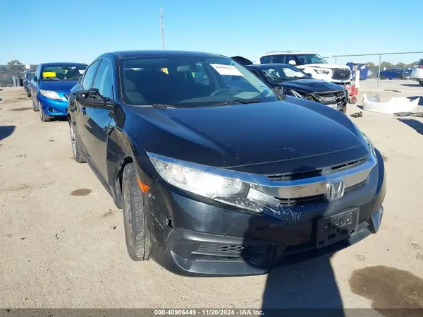 2HGFC2F51JH561371 2018 HONDA CIVIC - Image 1