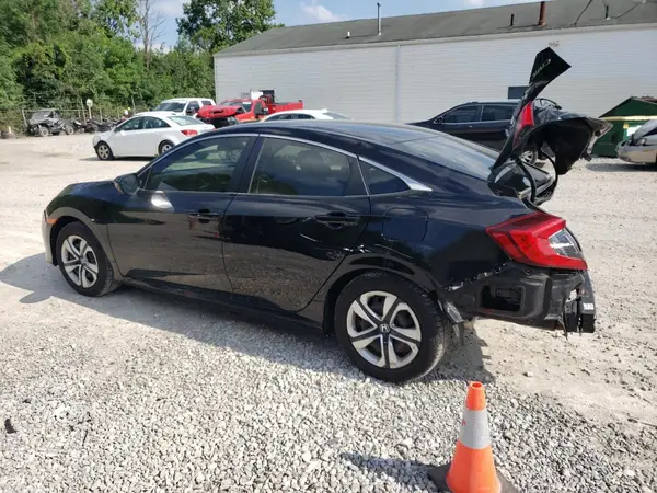 2HGFC2F51JH561497 2018 HONDA CIVIC - Image 2