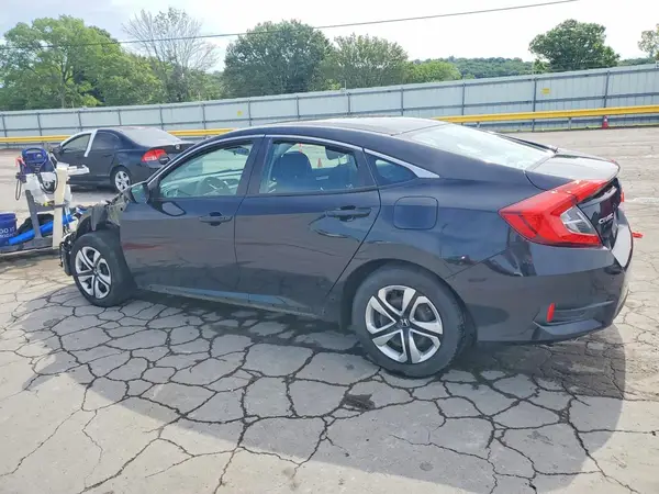 2HGFC2F51JH562472 2018 HONDA CIVIC - Image 2