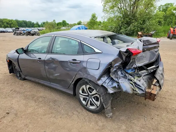 2HGFC2F51JH574069 2018 HONDA CIVIC - Image 2