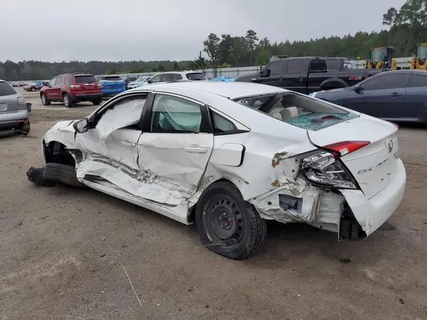 2HGFC2F51JH575593 2018 HONDA CIVIC - Image 2